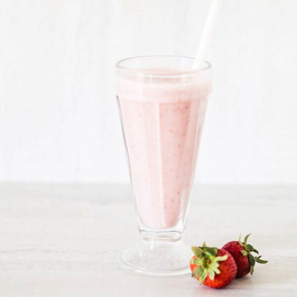 AlmostSkinny Shake Strawberry Cheesecake